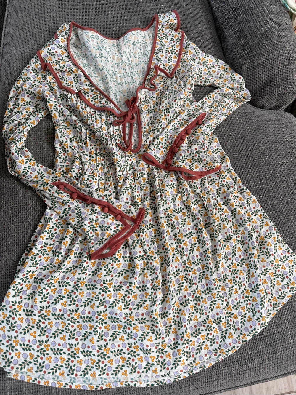 Women’s Free People White Floral Ruffle Dress w/Rust Trim Size S Trumpet sleeves